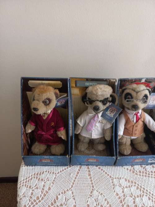 3 MEERKAT FIGURINES IN ORIGINAL BOXES ALEKSANDO, SERGEI, YAKOV(R250 EACH)